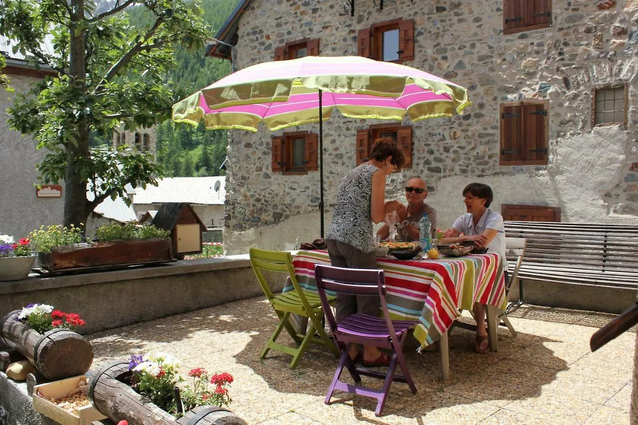 Chez Annie & Marcel Bed & Breakfast Le Monetier-les-Bains France